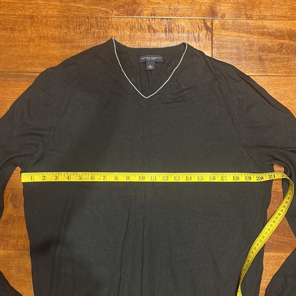 Banana Republic V Neck Sweater Size L - Picture 5 of 7